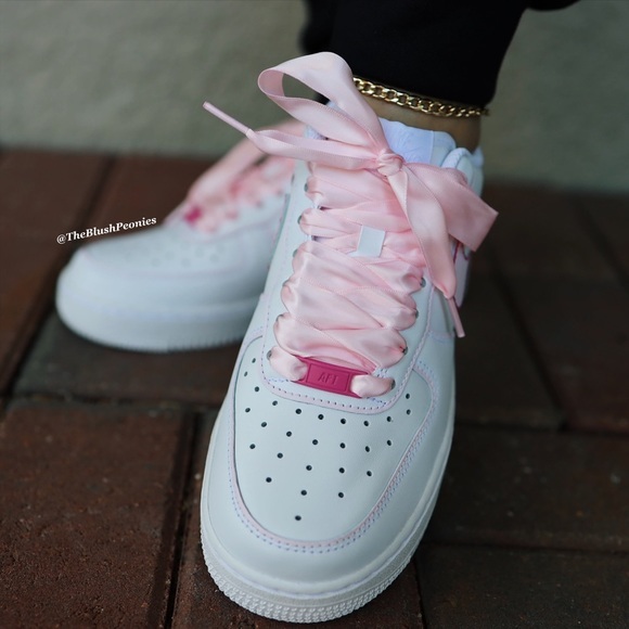 Nike Custom Air Force 1 Low with Matching Satin Laces NWT - Picture 13 of 15